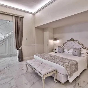 the-moon-boutique-hotel-e-spa.it-tuscanyhotel.com/